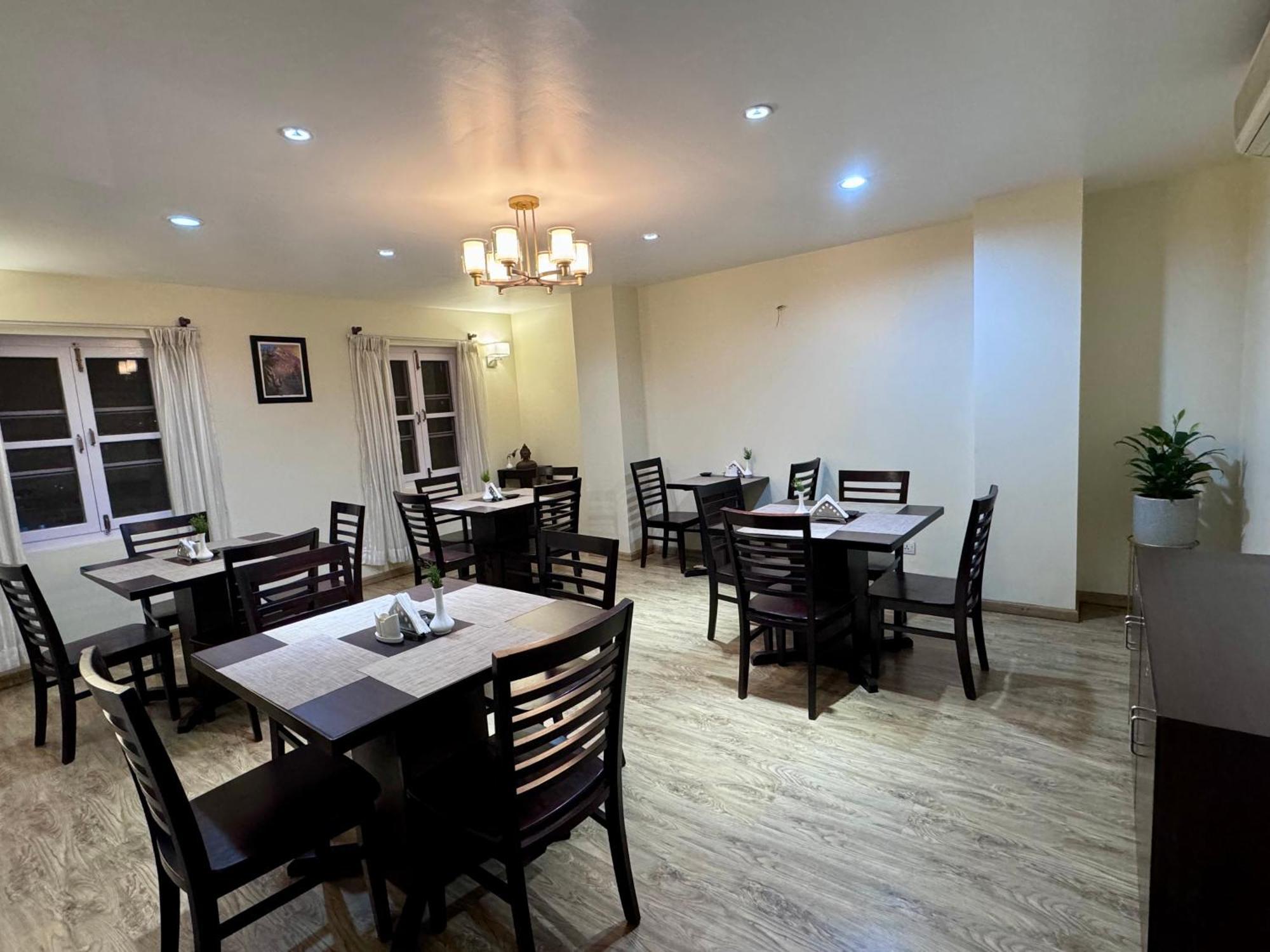 The Luxe Inn Boutique Hotel กาฐมาณฑุ ภายนอก รูปภาพ